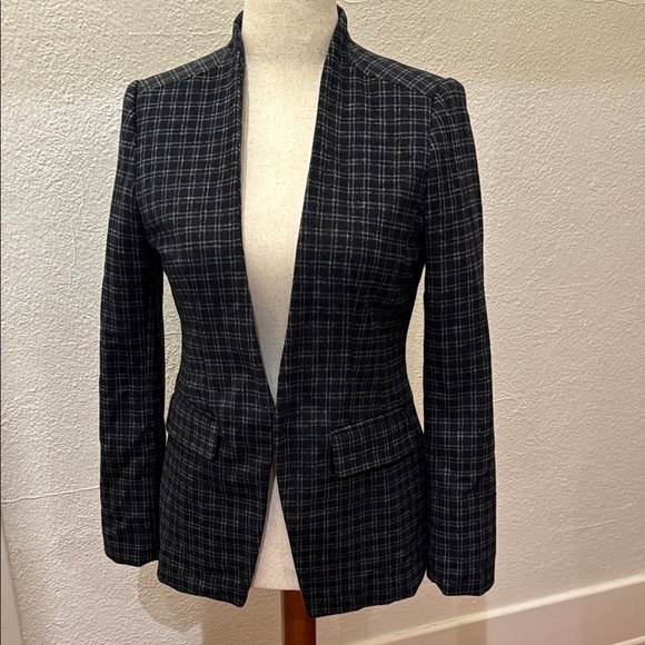 NWT Countess Women's Wool blend Plaid Blazer / Jacket, medium - Picture 1 of 9